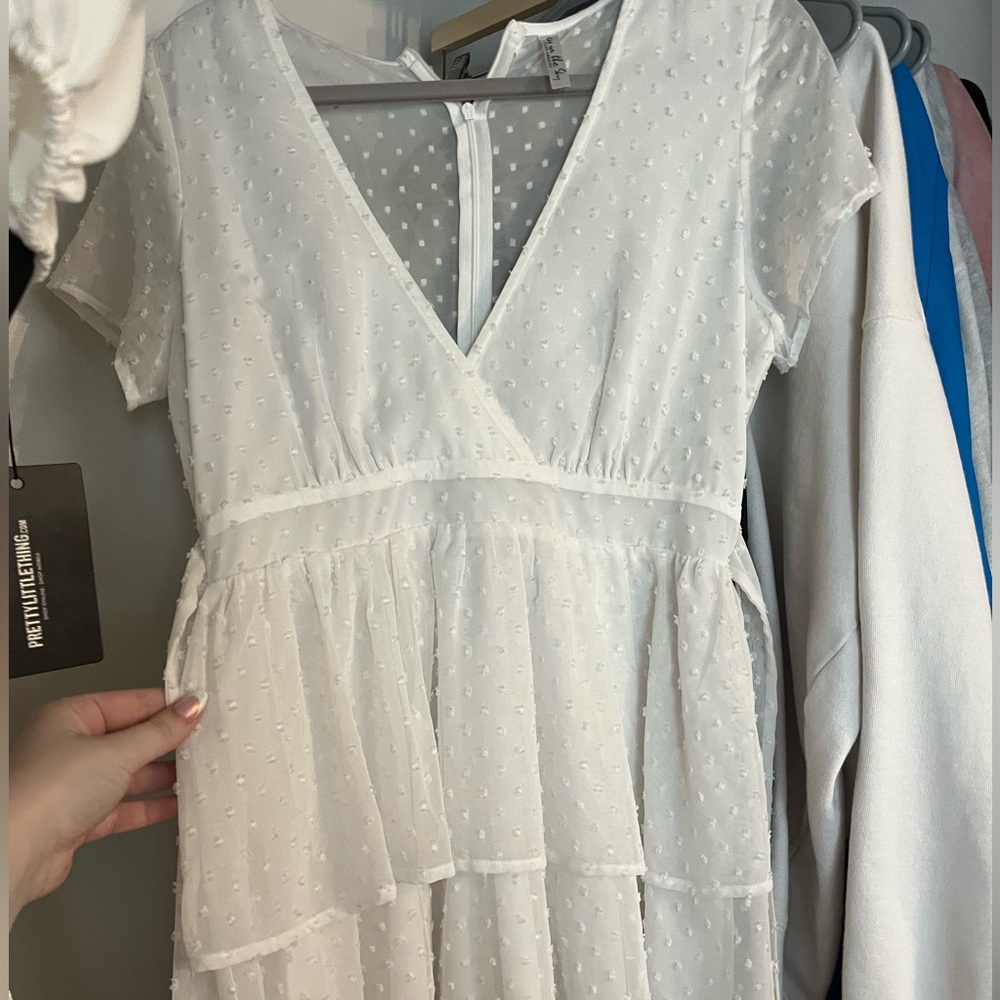 Gorgeous Lucy in the Sky dress🤍